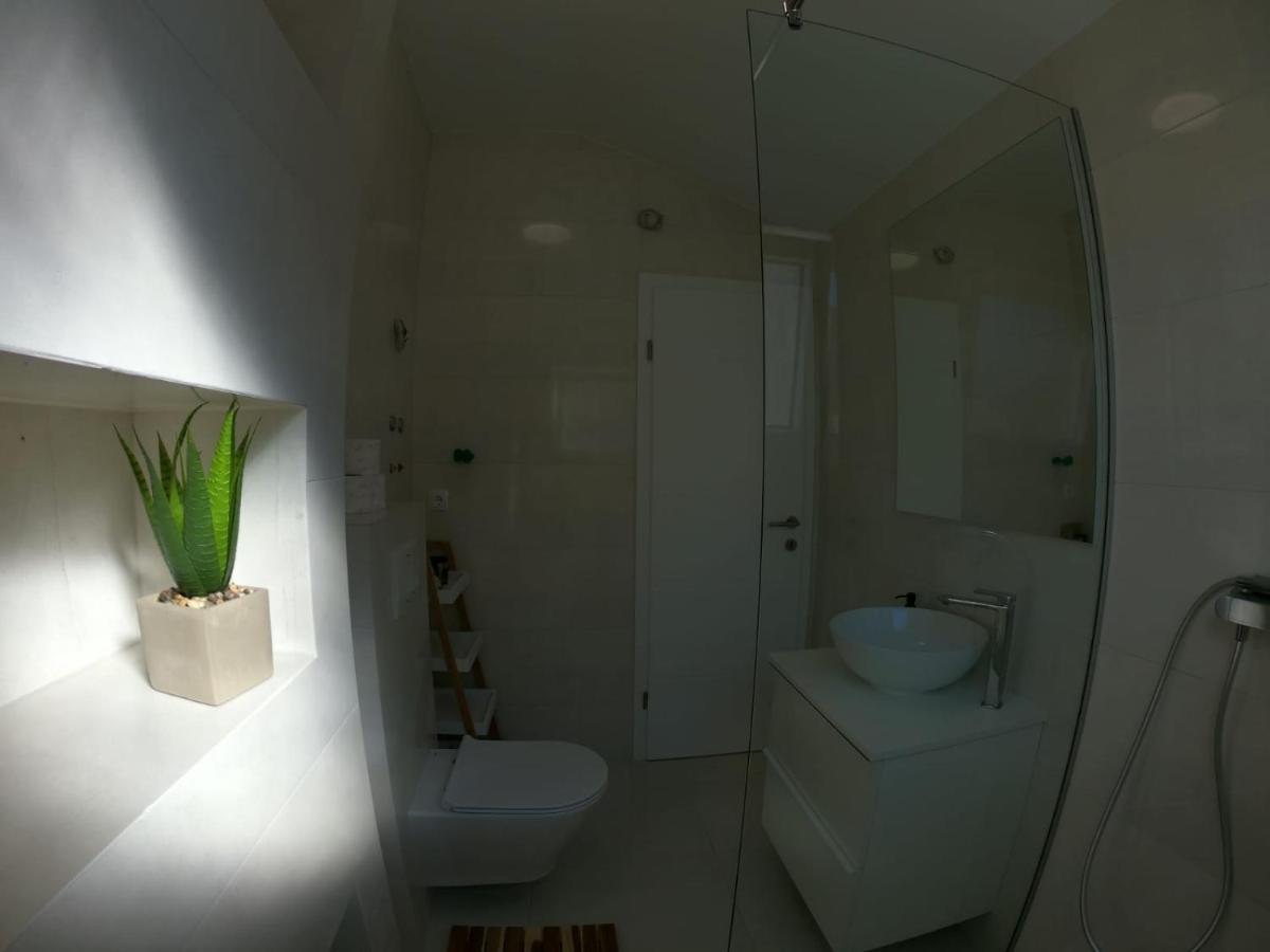 Sun-Drenched Apartment "The View" Zadar Buitenkant foto