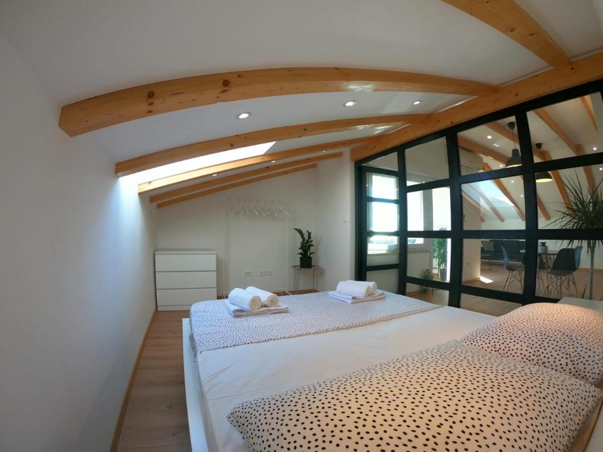 Sun-Drenched Apartment "The View" Zadar Buitenkant foto
