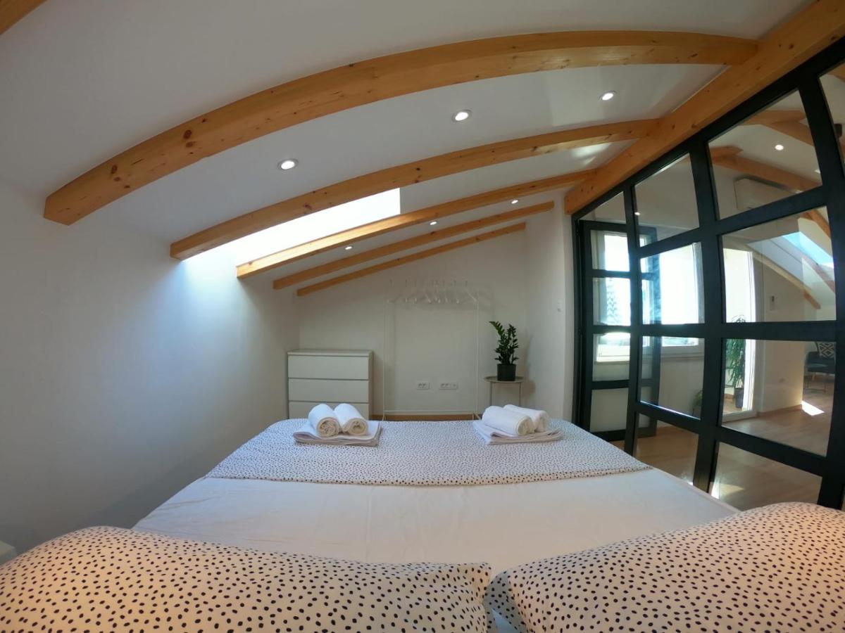 Sun-Drenched Apartment "The View" Zadar Buitenkant foto